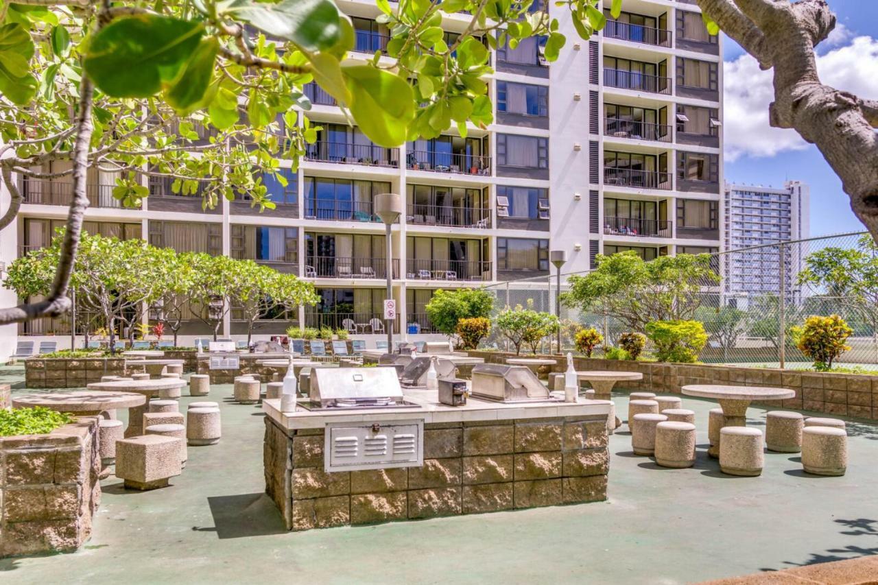 Waikiki Banyan By Koko Resorts Honolulu Luaran gambar